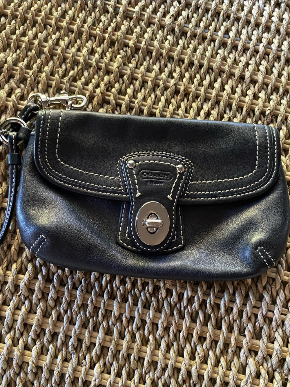 Coach Black Leather Turnlock Mini Wristlet Y2K Contrast Stitching
